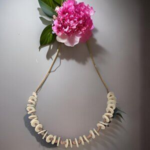 1970s Vintage Leather Knotted Handcrafted Men's Cowrie Necklace